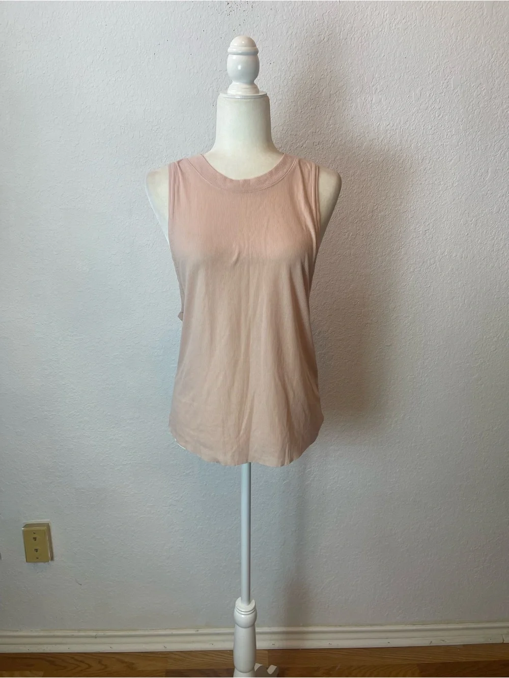 Alo yoga Heat Wave Tank In Blush size M
